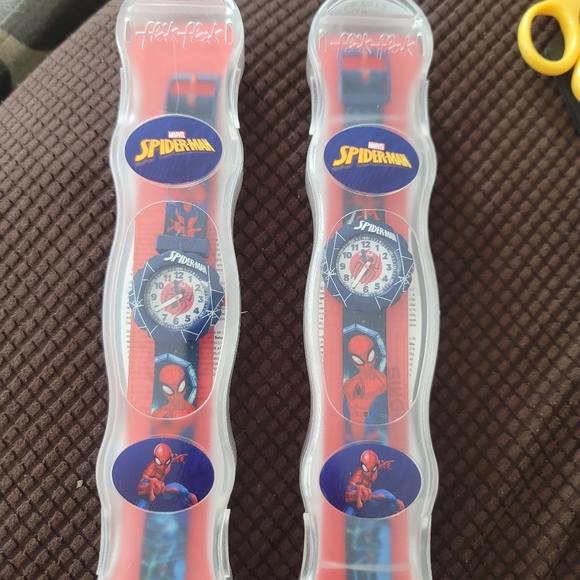 Swatch Flik Flak SPIDERMAN Watch - Picture 6 of 6